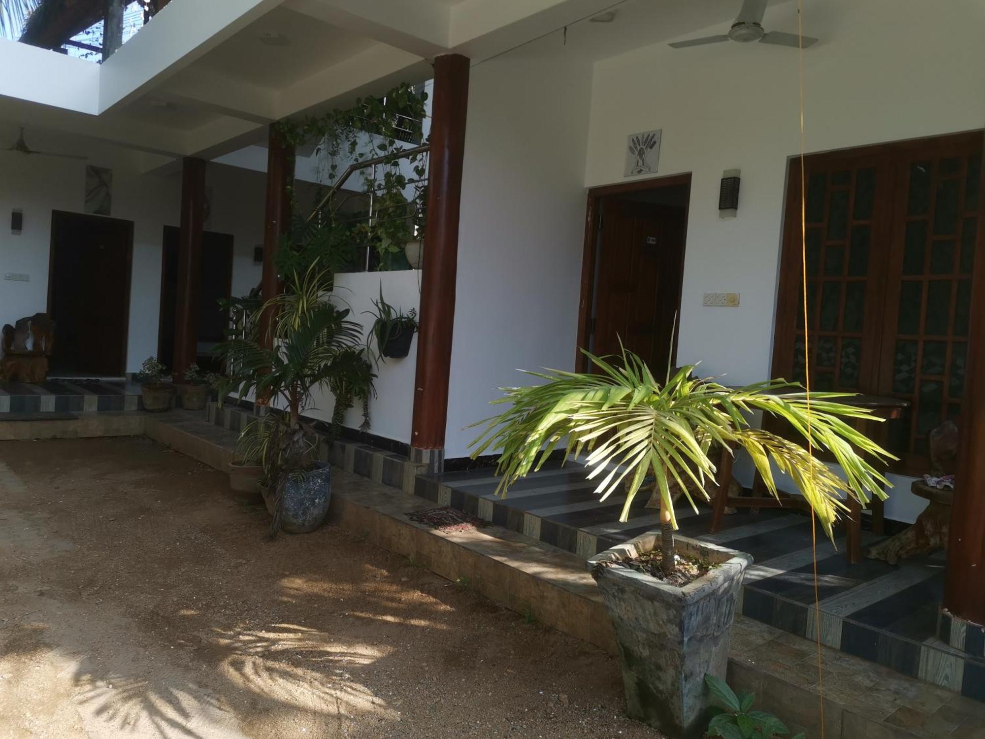 Surf Reef Beach Trincomalee Dış mekan fotoğraf