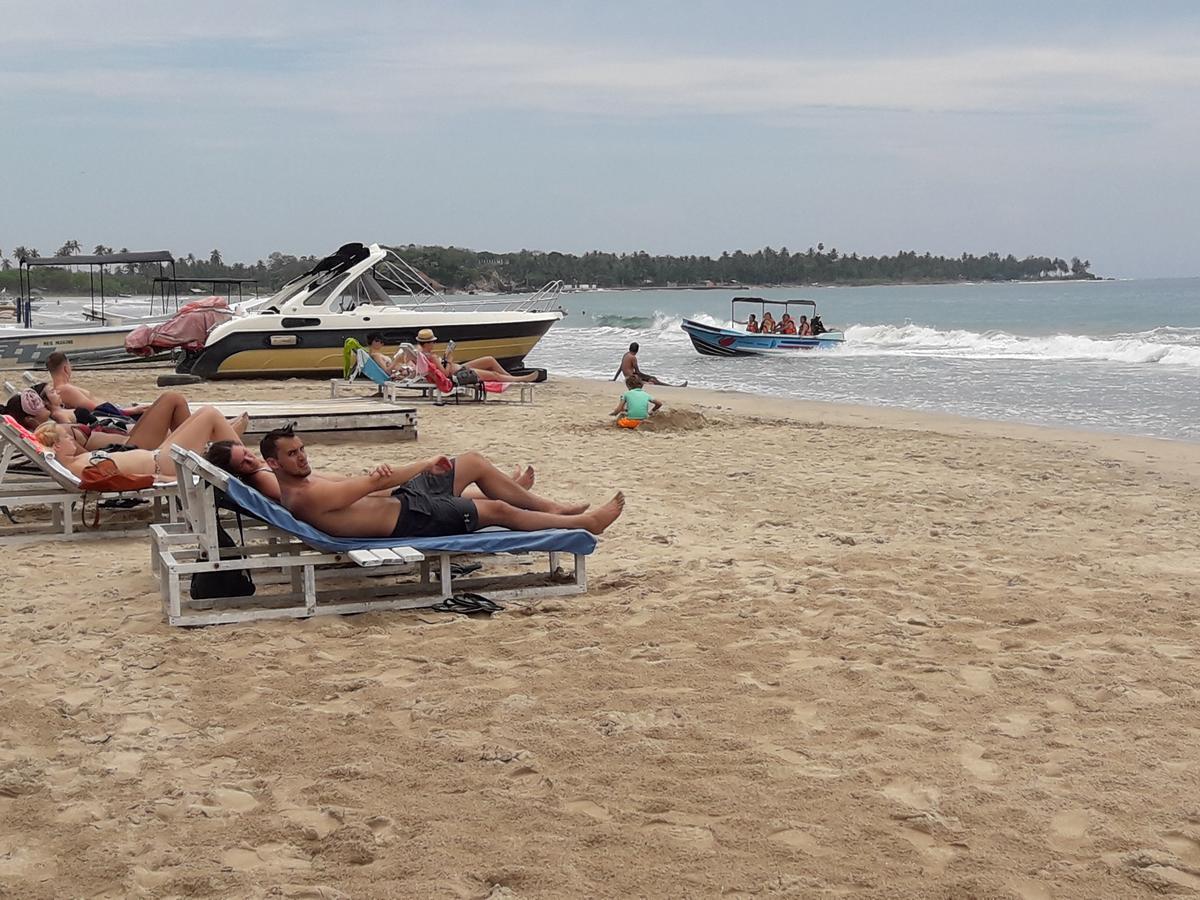 Surf Reef Beach Trincomalee Dış mekan fotoğraf
